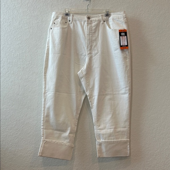 Frye Women's Cropped Cream Pants - Picture 6 of 12